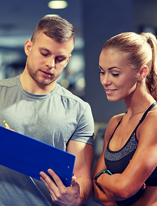 personal trainers can help set goals